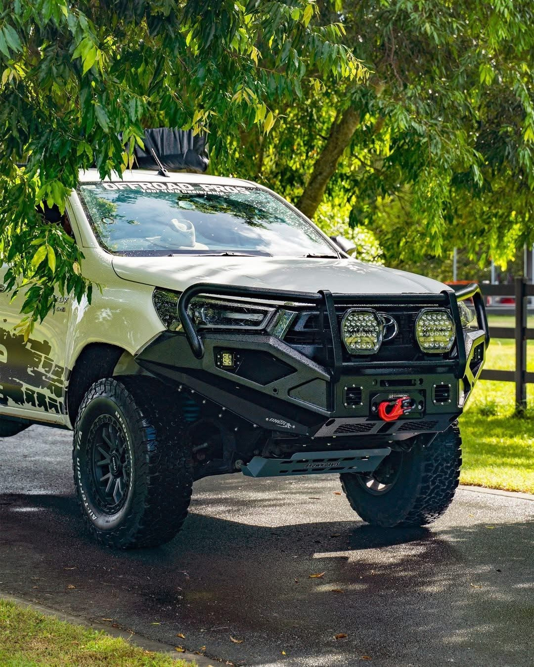 Toyota Hilux on ROH Raid