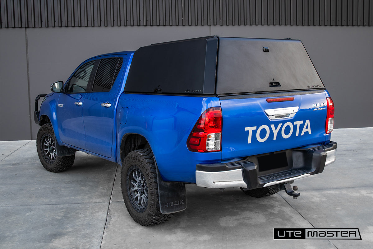 Toyota Hilux on ROH Raid