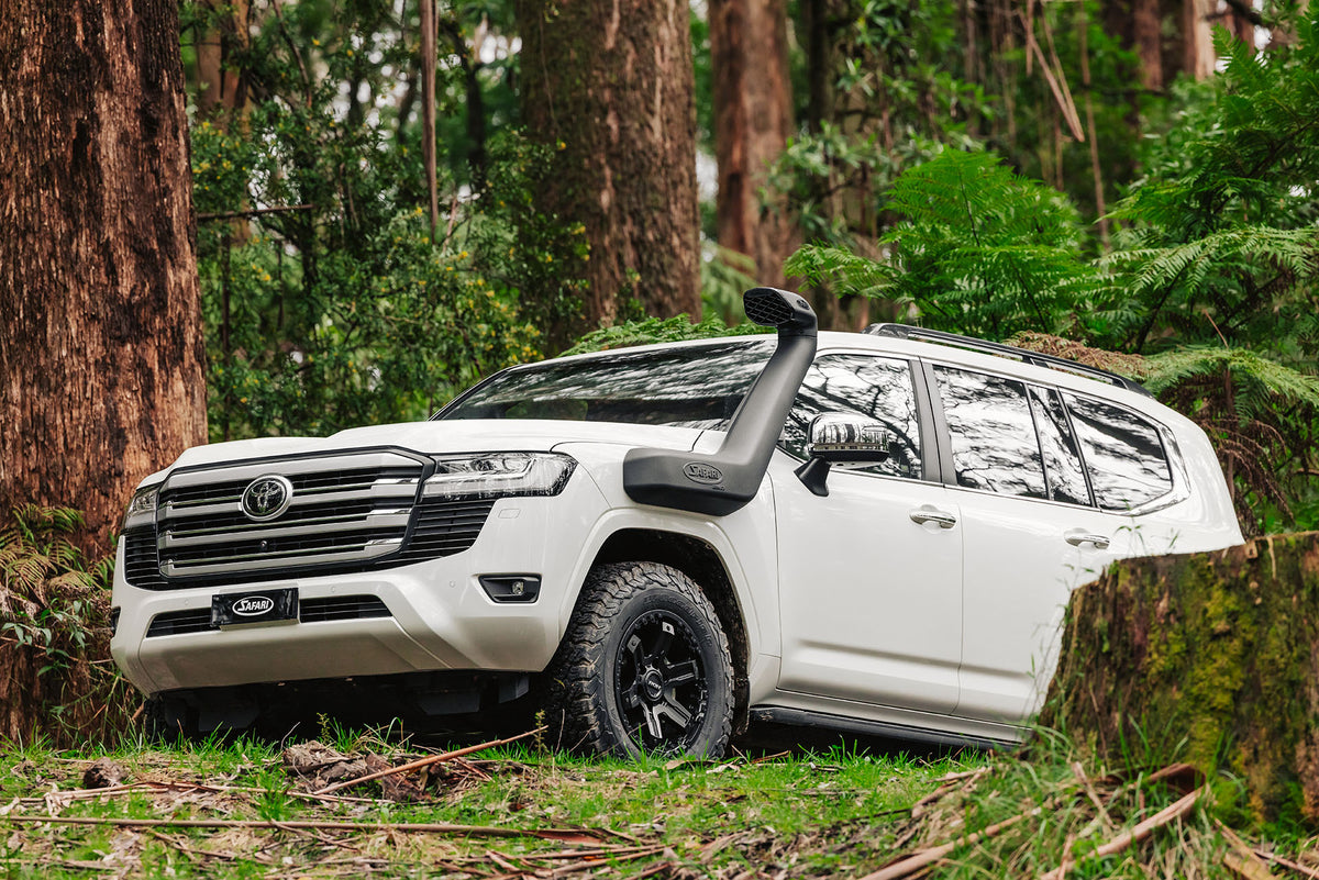 Toyota Land Cruiser 300 Series on ROH Rock 6