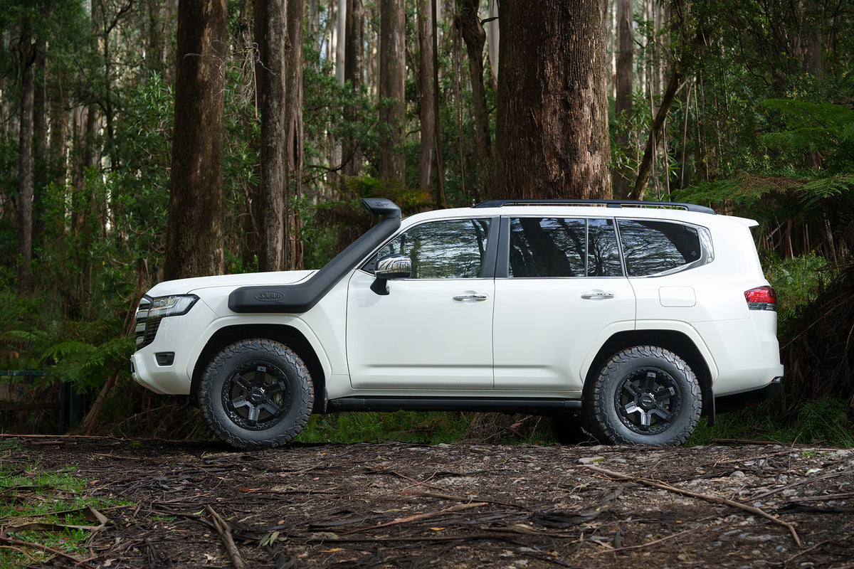 Toyota Land Cruiser 300 Series on ROH Rock 6