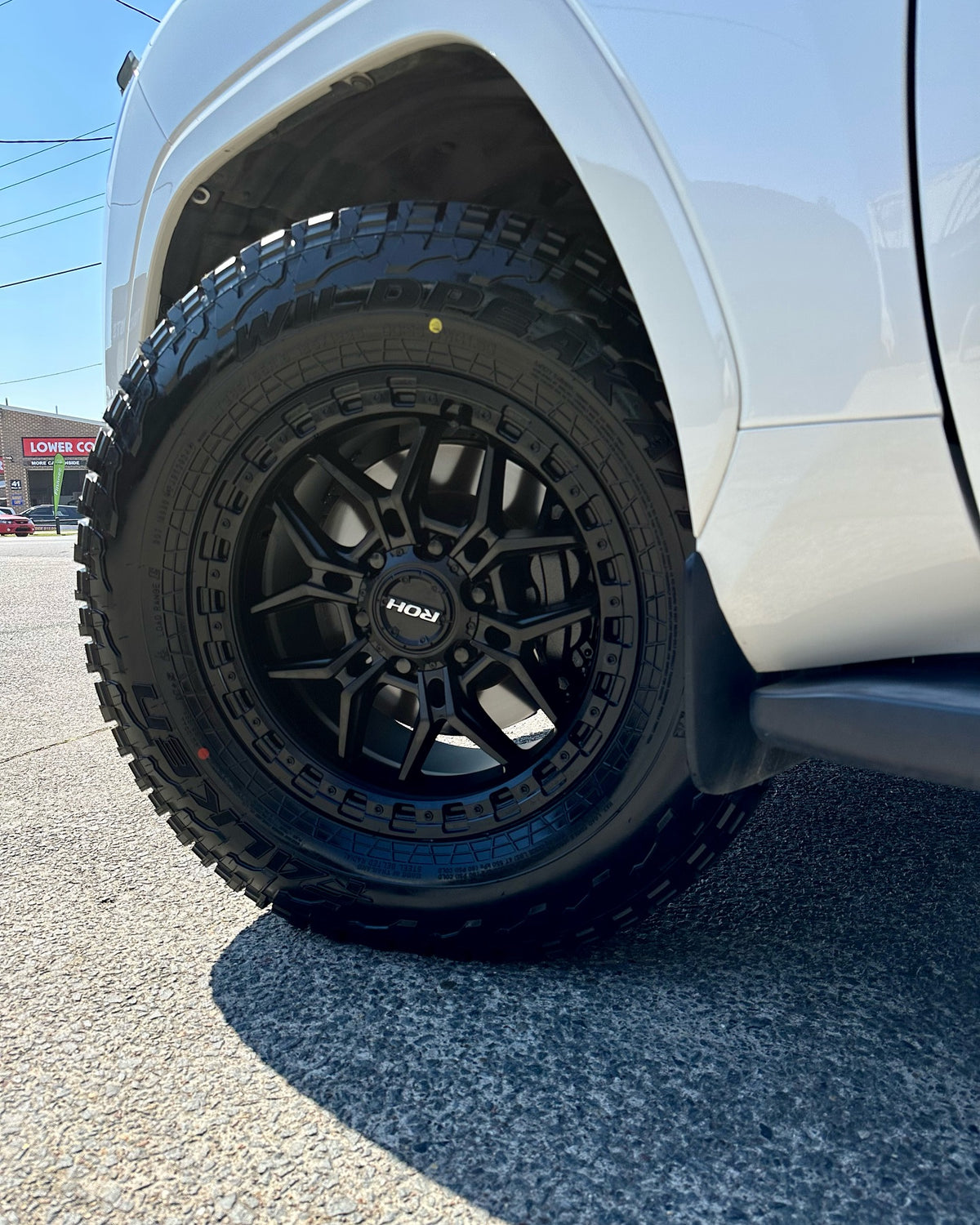 Toyota Land Cruiser 300 Series (2024) on ROH Axe
