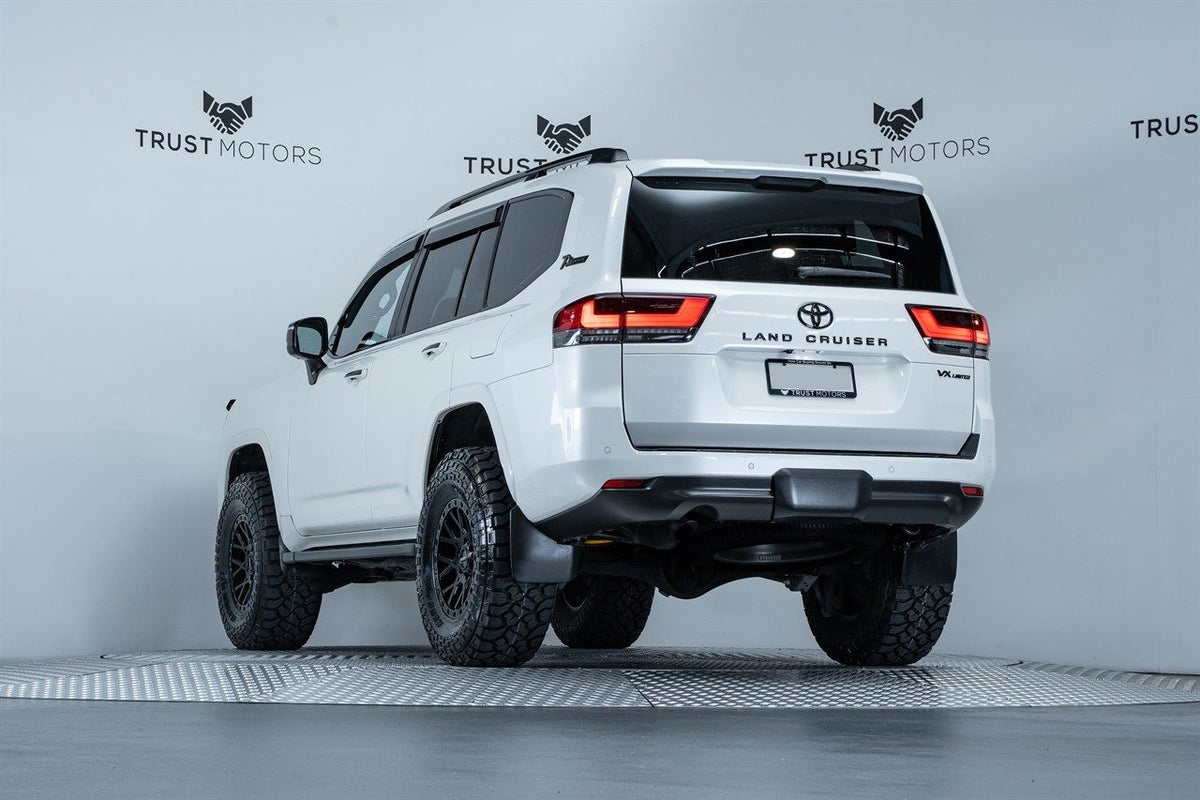 Toyota Land Cruiser 300 series (2022) on ROH Crawler