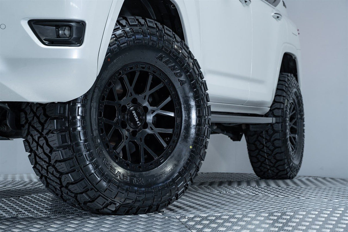 Toyota Land Cruiser 300 series (2022) on ROH Crawler