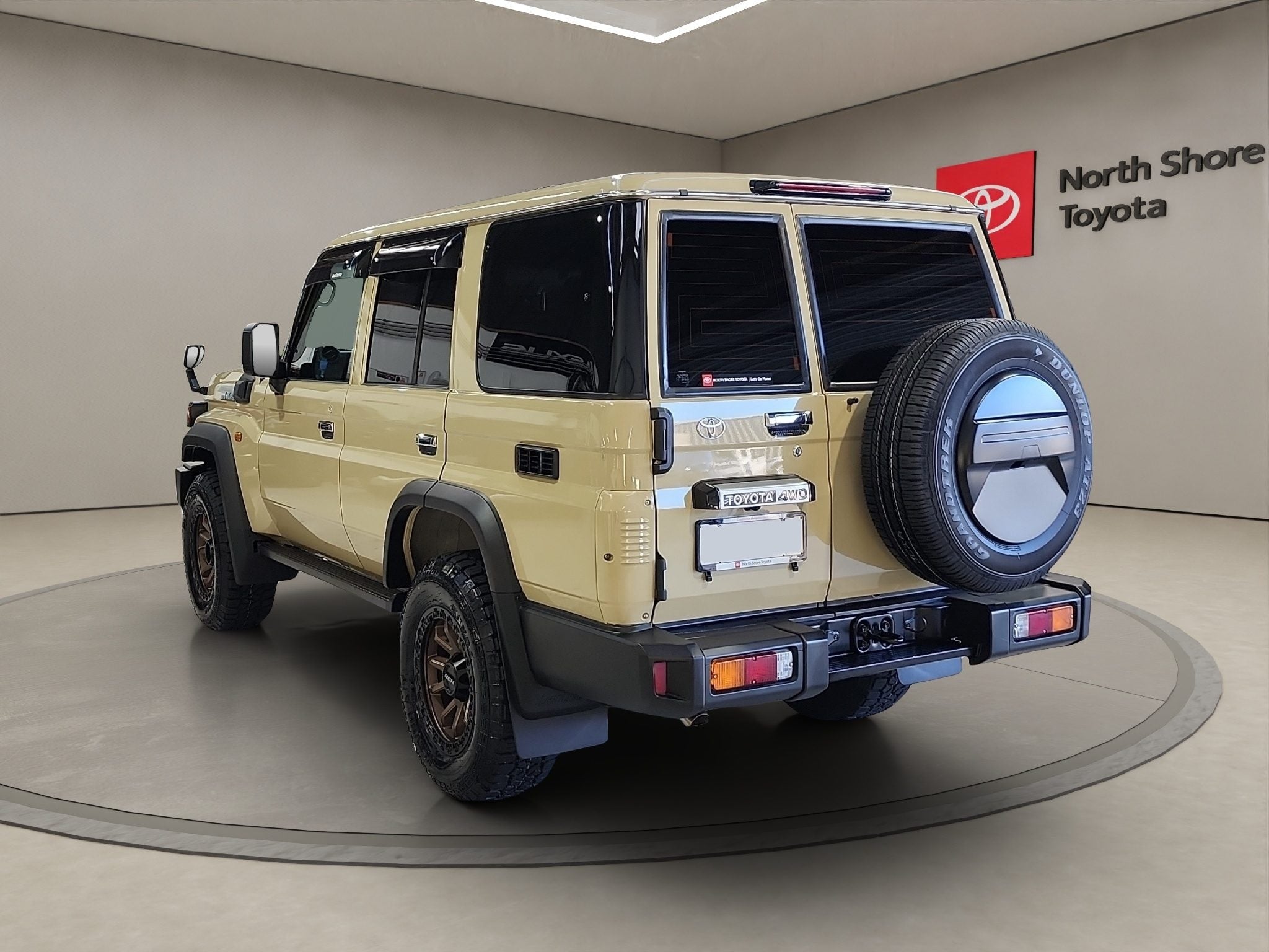 Toyota Land Cruiser 76 Series (2025) on ROH Raid 5