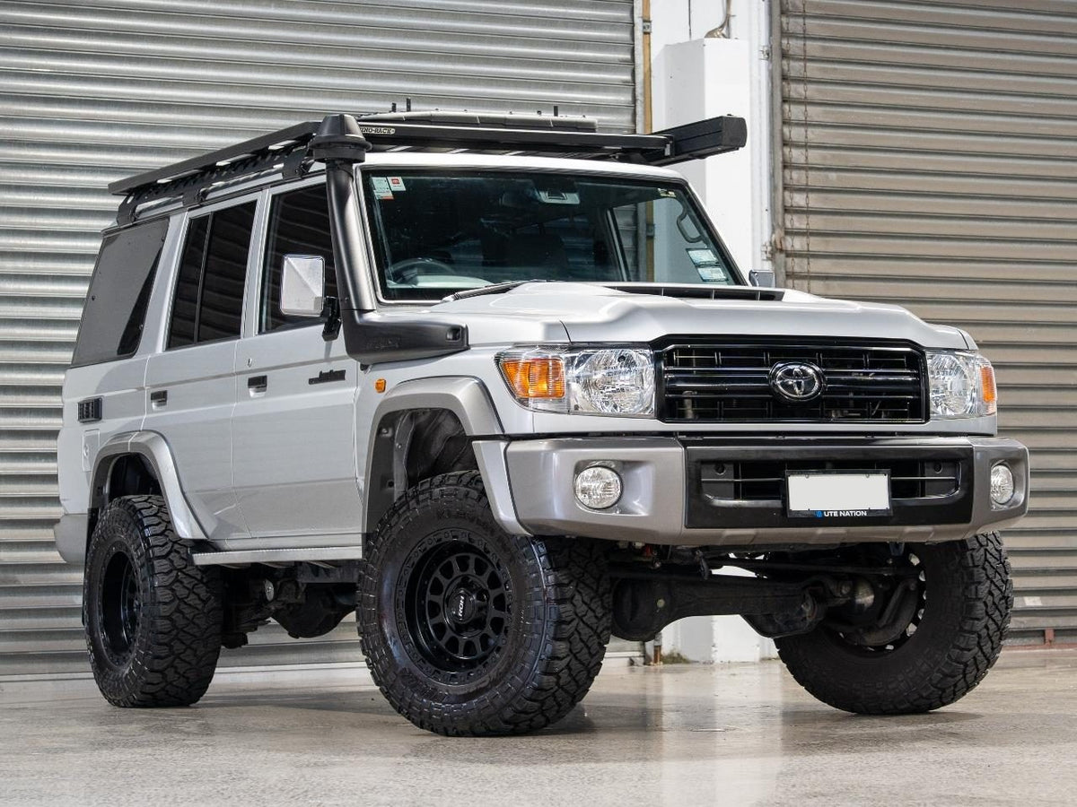 Toyota Land Cruiser 76 Series (2023) on ROH Assault