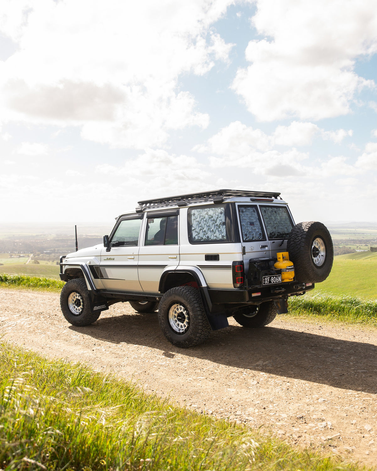 Toyota Land Cruiser 76 Series on ROH Assault