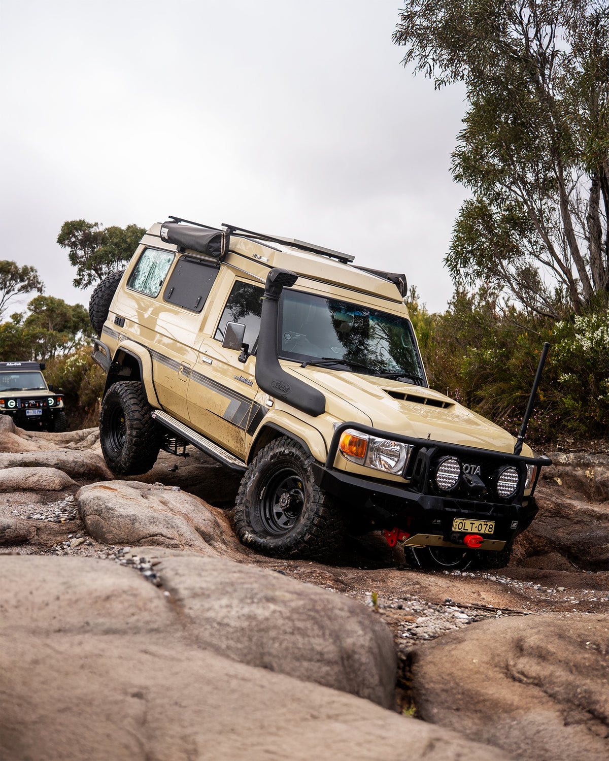 Toyota Land Cruiser 78 Series on ROH Blak Trak