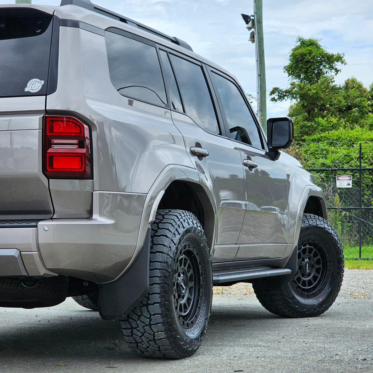 Toyota Land Cruiser Prado (2025) on ROH Assault