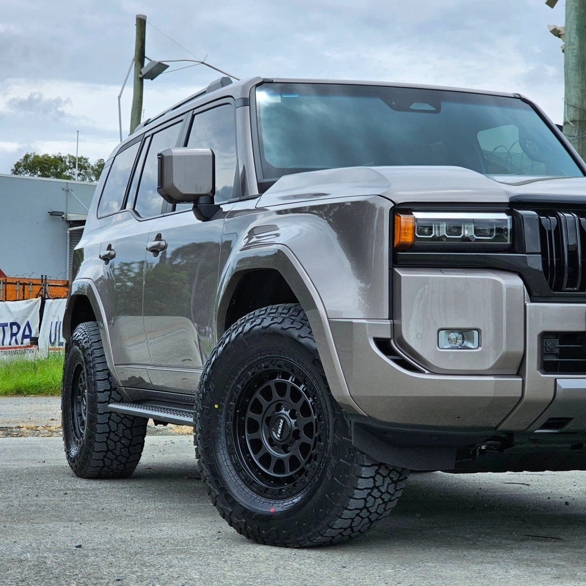 Toyota Land Cruiser Prado (2025) on ROH Assault