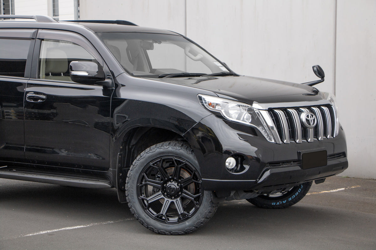 Toyota Land Cruiser Prado on BGW Siege