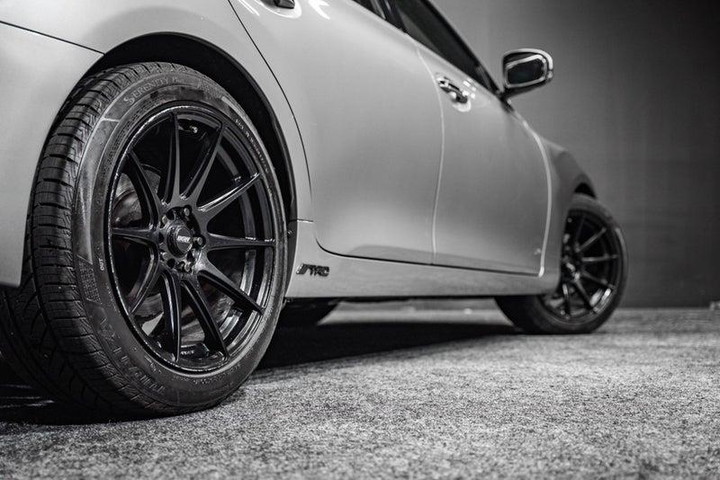Toyota Mark X (2011) on BGW Circuit