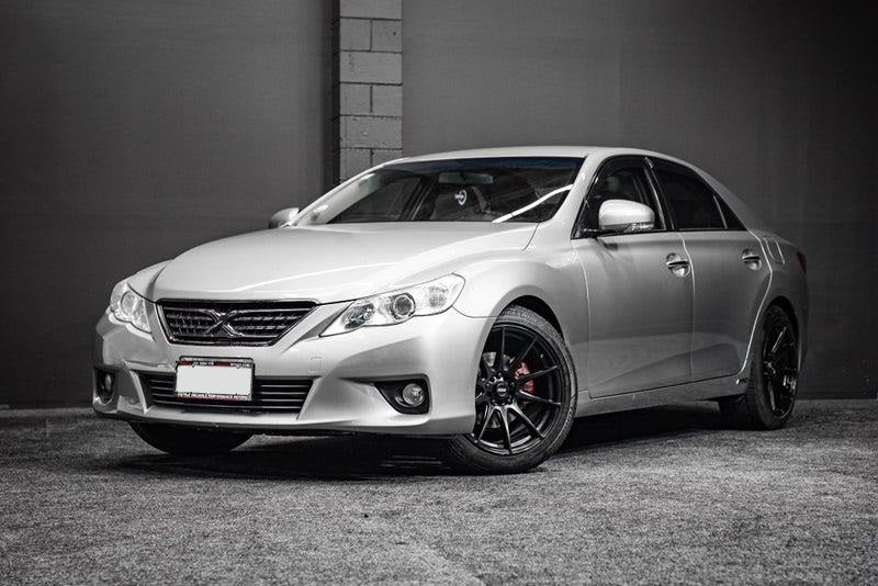 Toyota Mark X (2011) on BGW Circuit