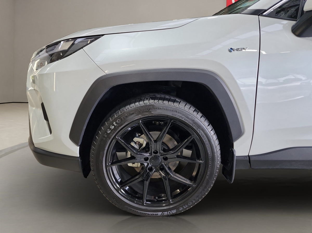 Toyota RAV4 (2025) on BGW Compton