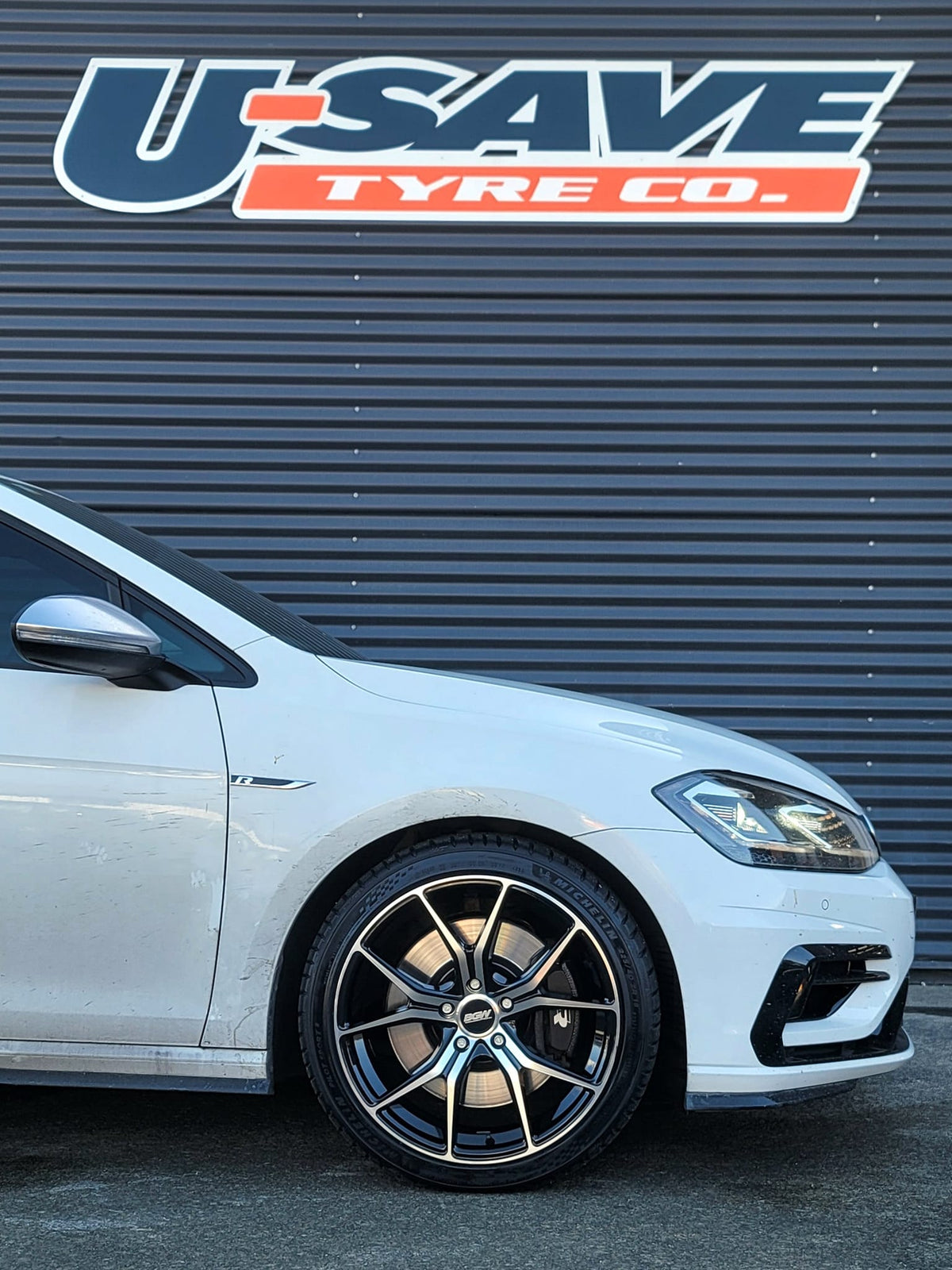 VW Golf on BGW Compton