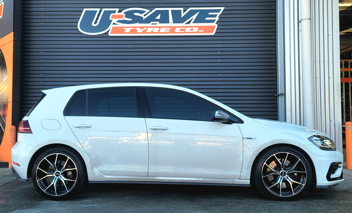 VW Golf on BGW Compton