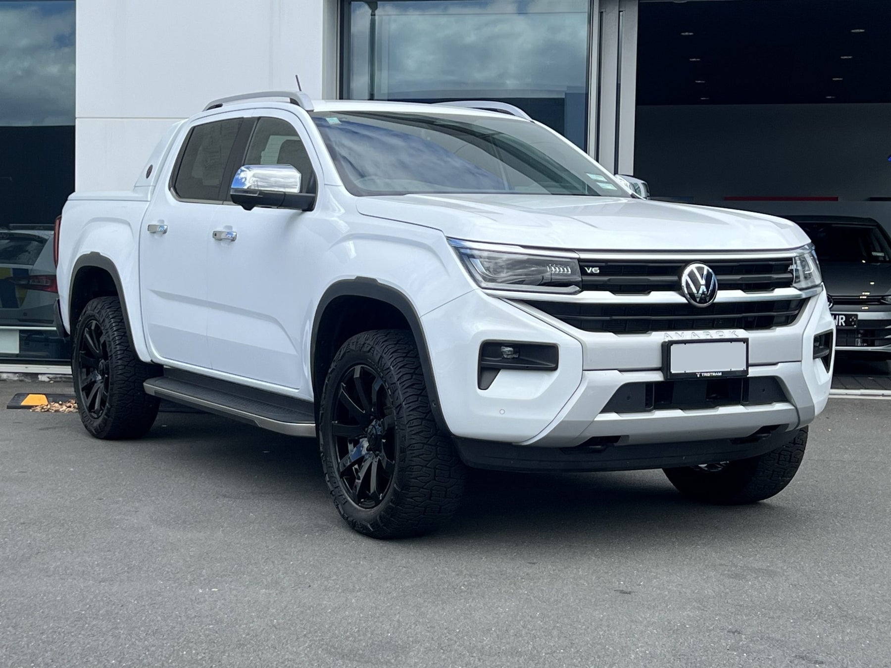 Volkswagen Amarok (2023) on Covert RV3