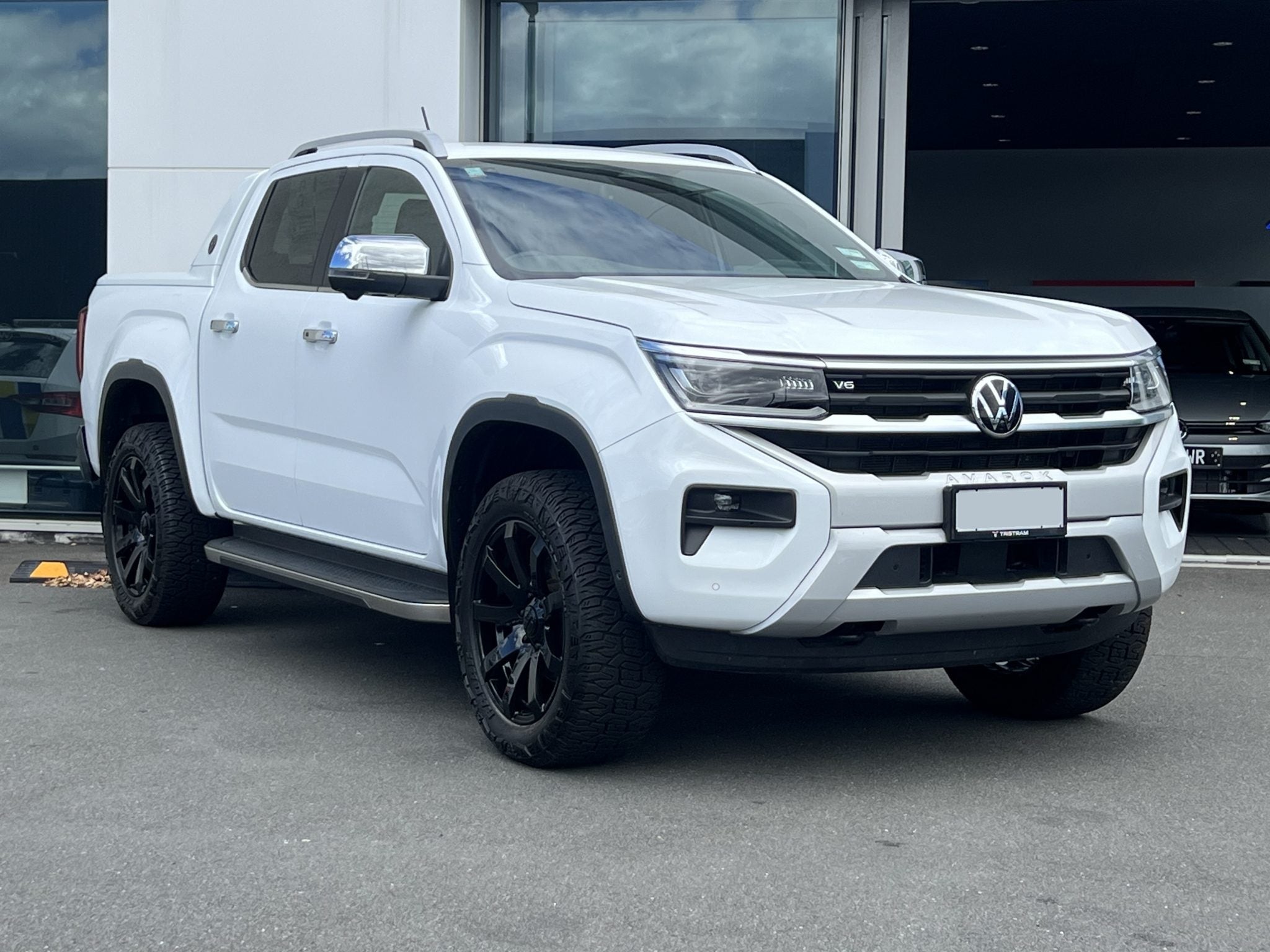 Volkswagen Amarok (2023) on Covert RV3