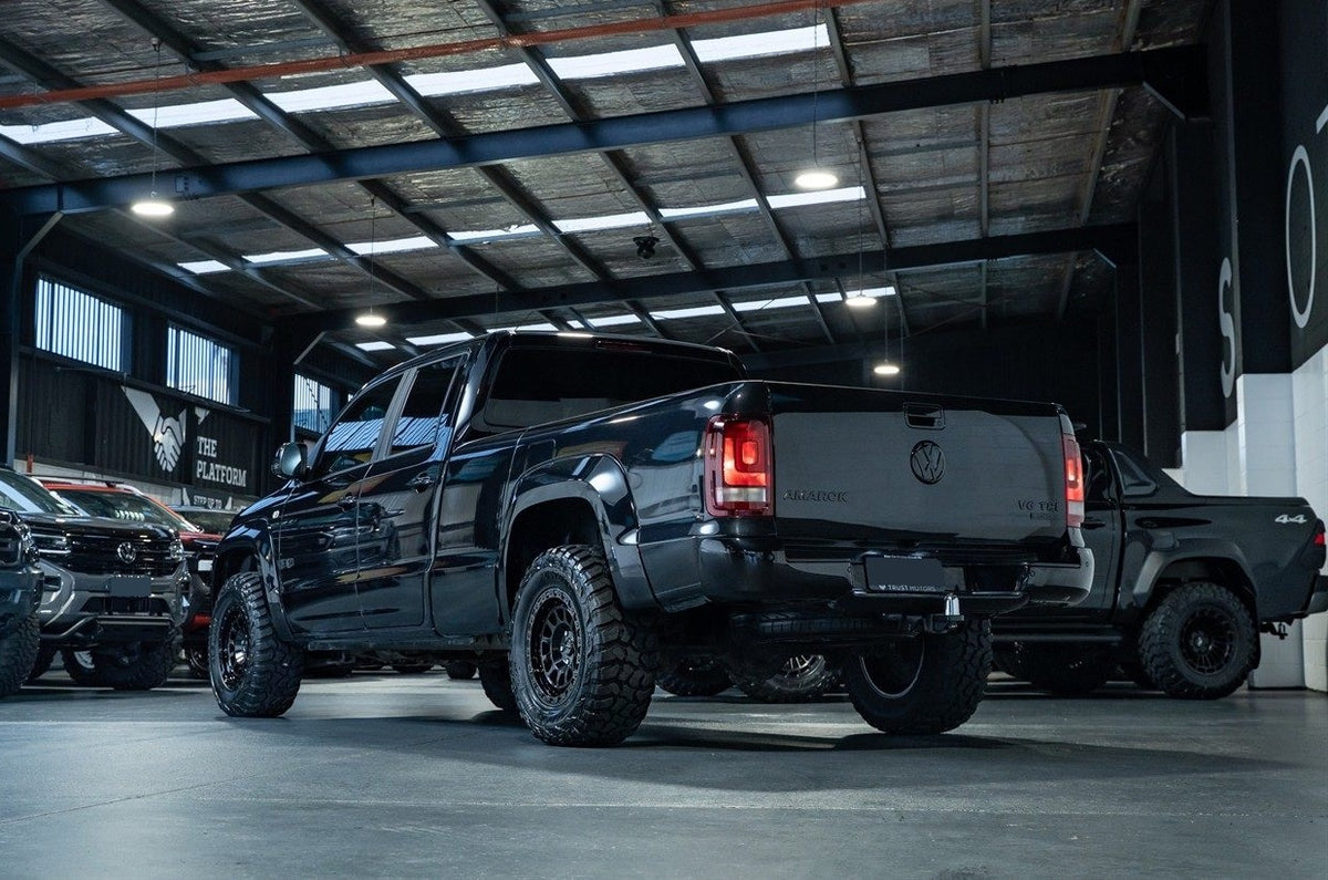 VW Amarok (2018) on ROH Assault