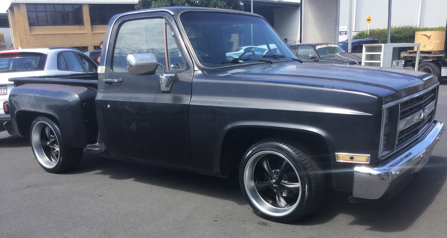 Chevrolet C10 on Ridler R695