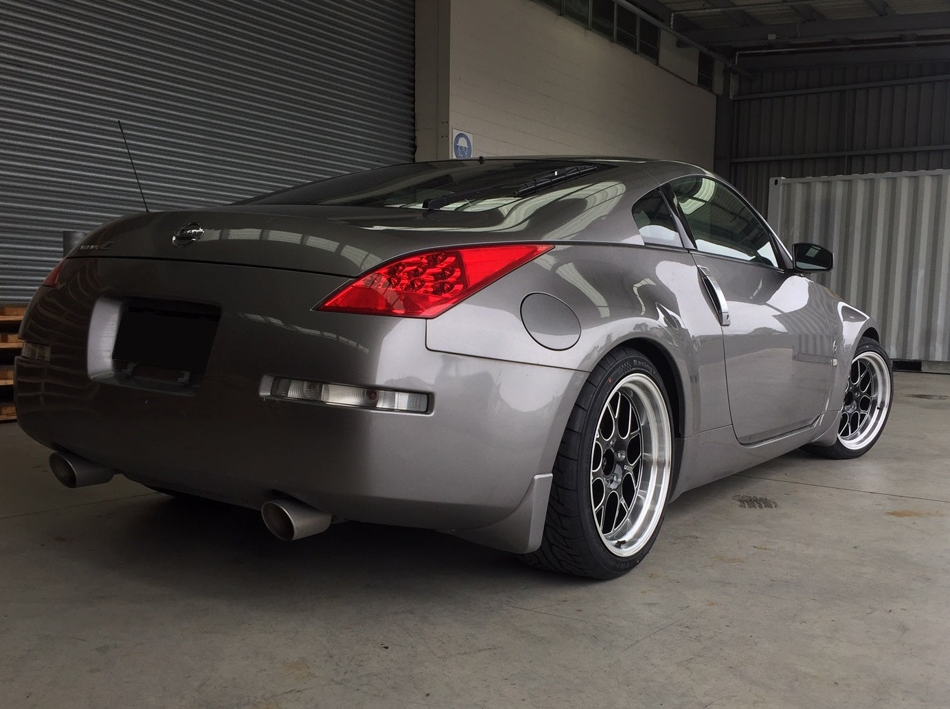 Nissan 350Z on BGW DC Mesh