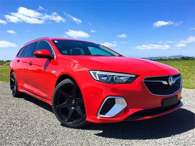 Holden Commodore ZB on BGW Cartel