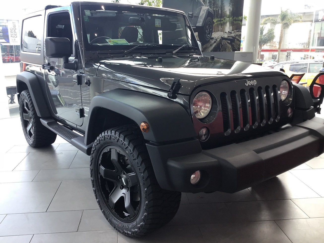 Jeep Wrangler on BGW Vice with 285-50R20 AMP AT