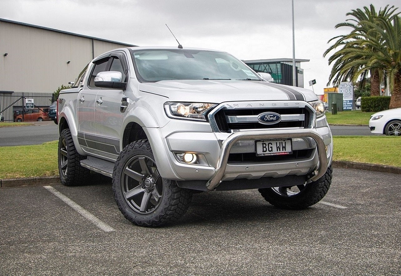 Ford Ranger on BGW Beast w 33x12.5R20 Delium M.T