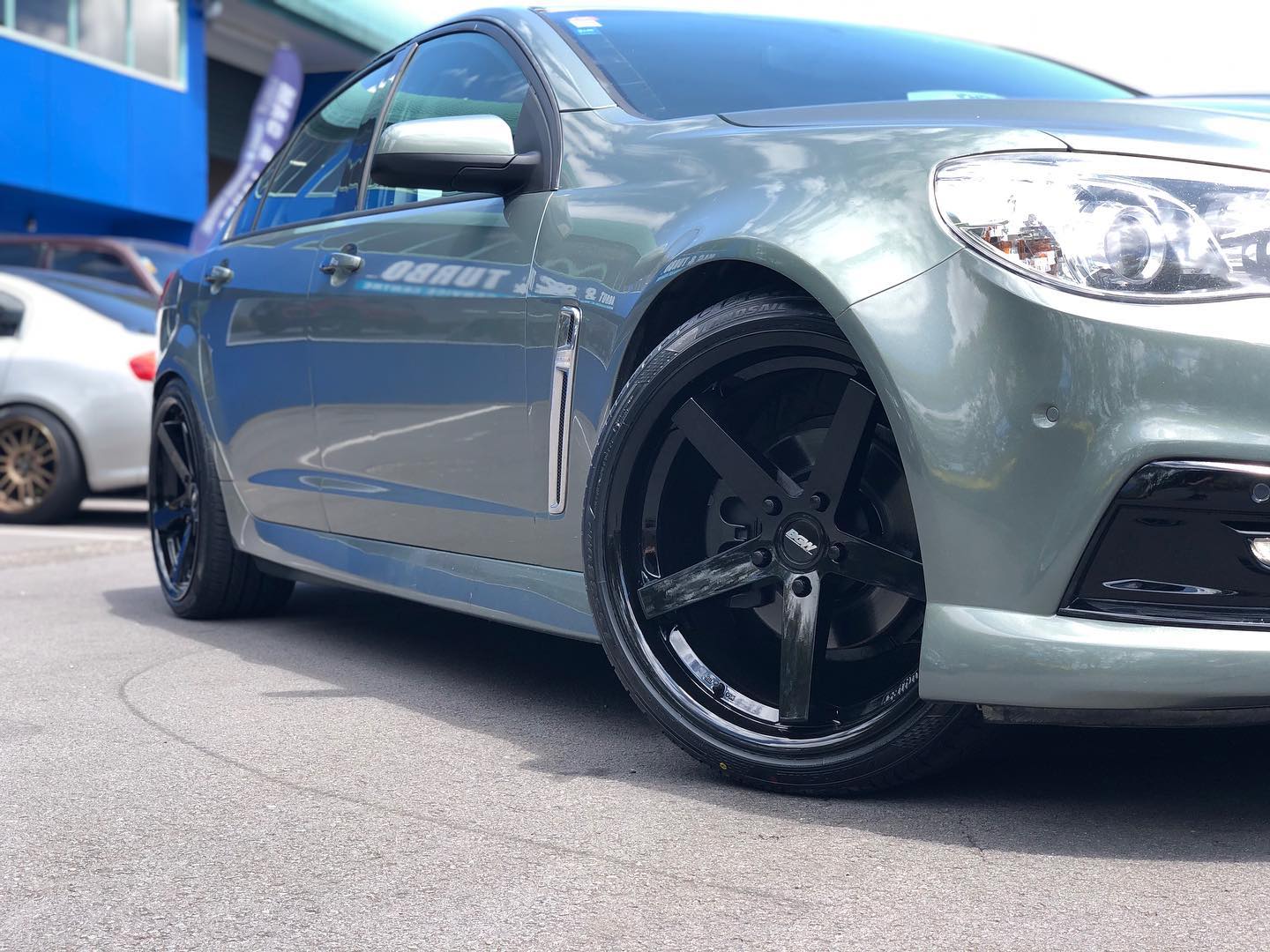 Holden Commodore VF on BGW Marlin