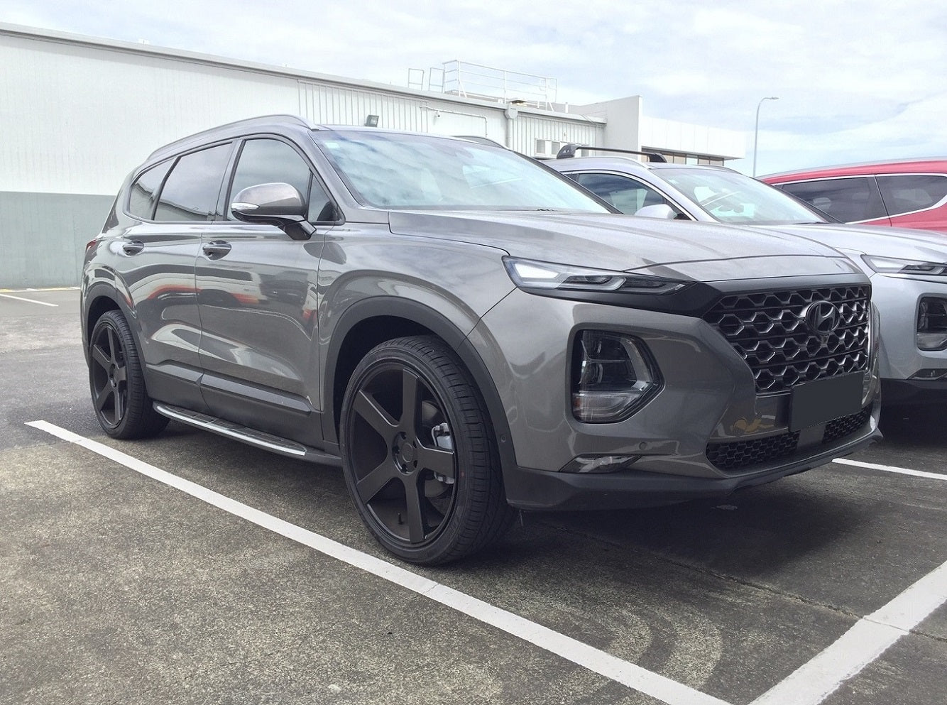 Hyundai Santa Fe on BGW Boss