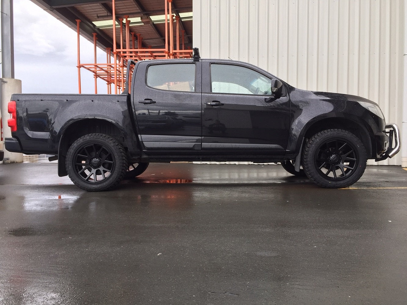 Holden Colorado on BGW Tribal