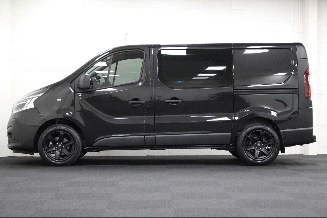 Renault Trafic on BGW Beast
