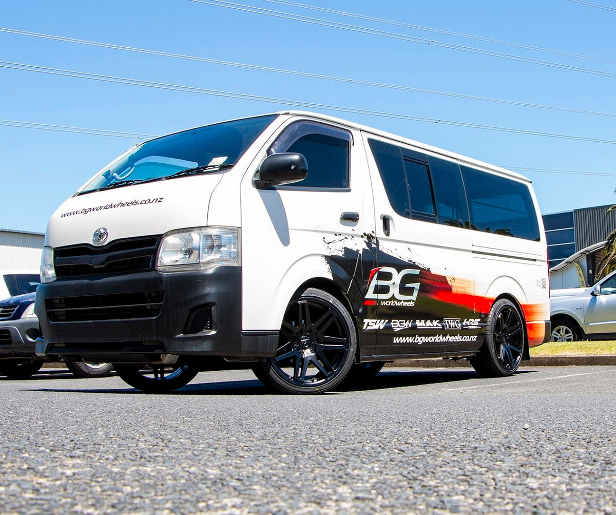 Toyota Hiace on BGW Capone