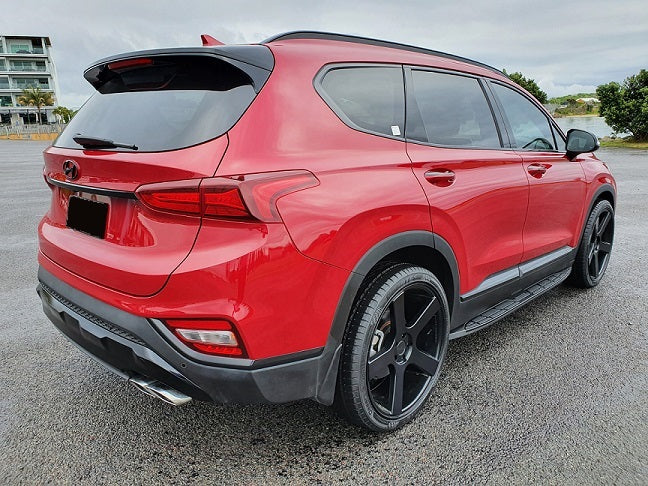 Hyundai Santa Fe on BGW Boss