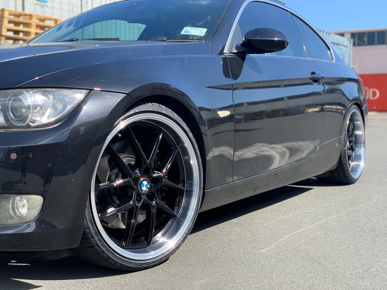 BMW 3 Series on Covert CV4