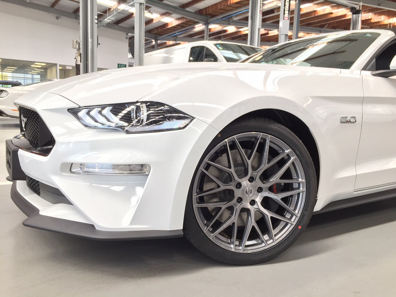 Ford Mustang on Covert CV1