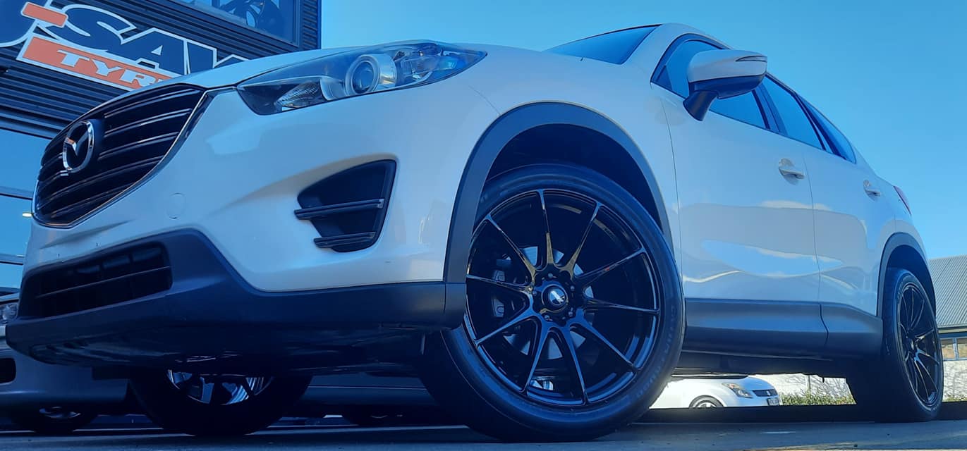 Mazda CX-5 on BGW Circuit