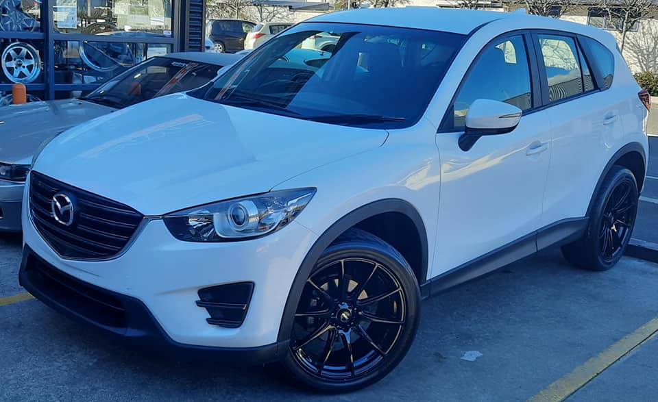 Mazda CX-5 on BGW Circuit