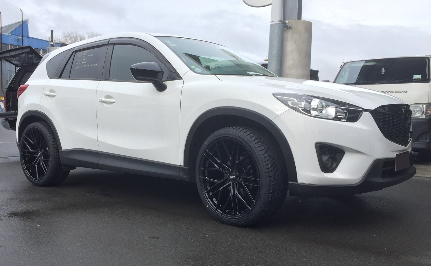 Mazda CX-5 on BGW Prost