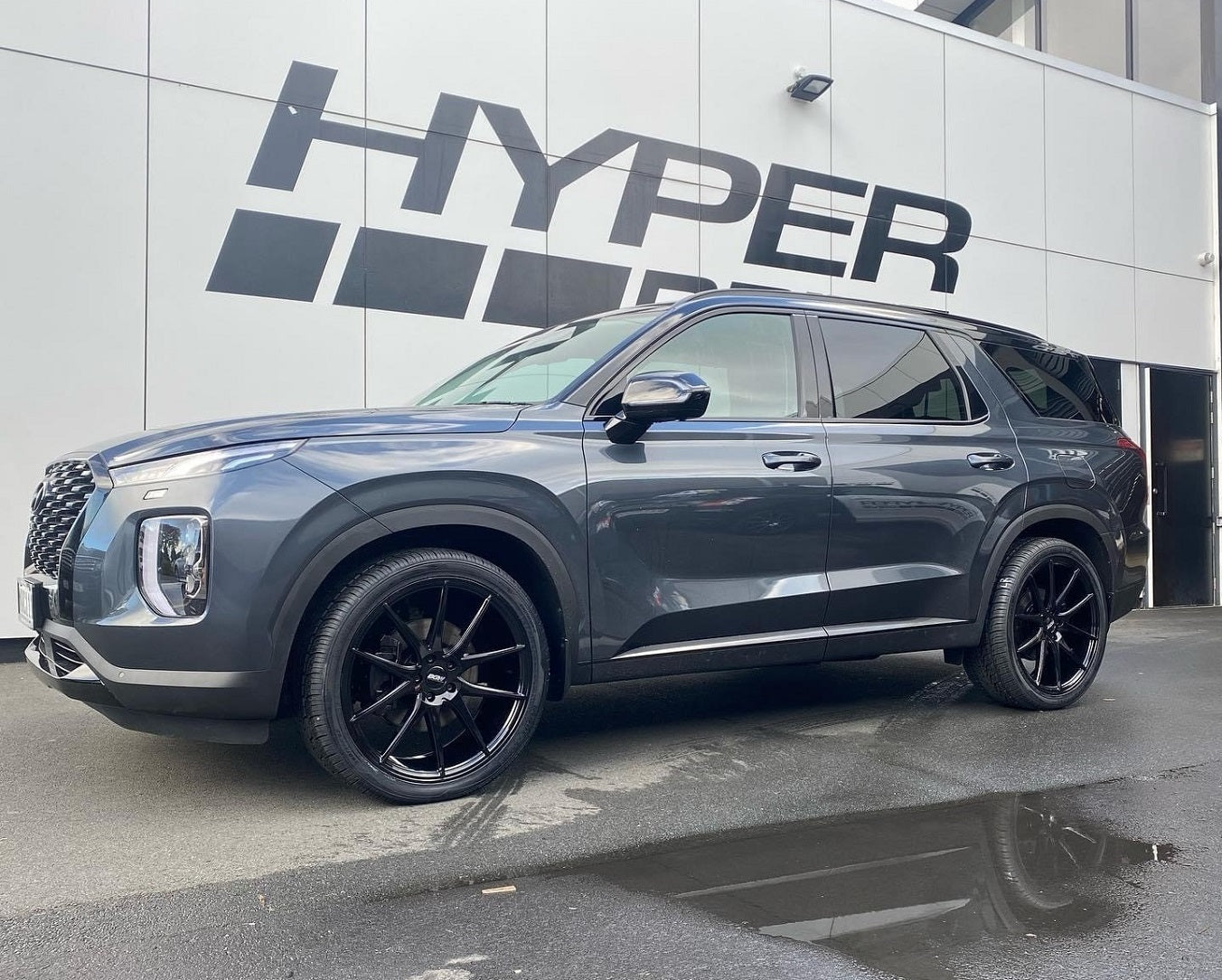Hyundai Palisade on BGW Anaheim
