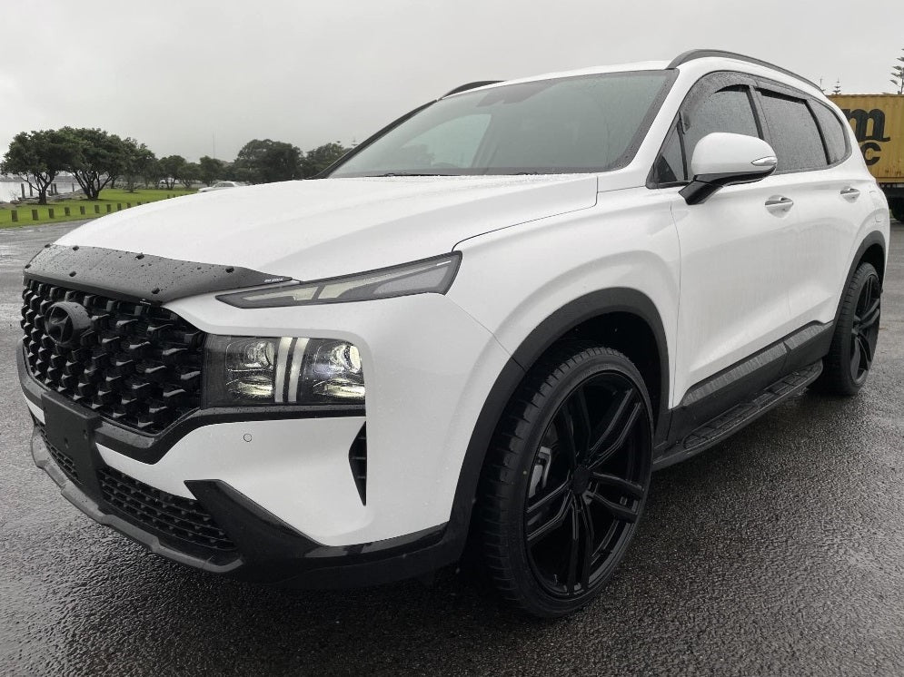 Hyundai Santa Fe on Covert CV3