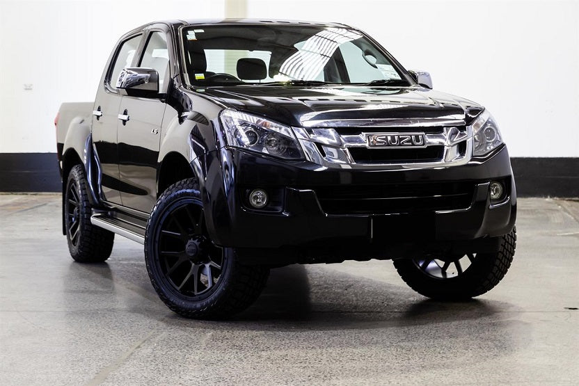 Isuzu D Max LS 4x4 on BGW Tribal