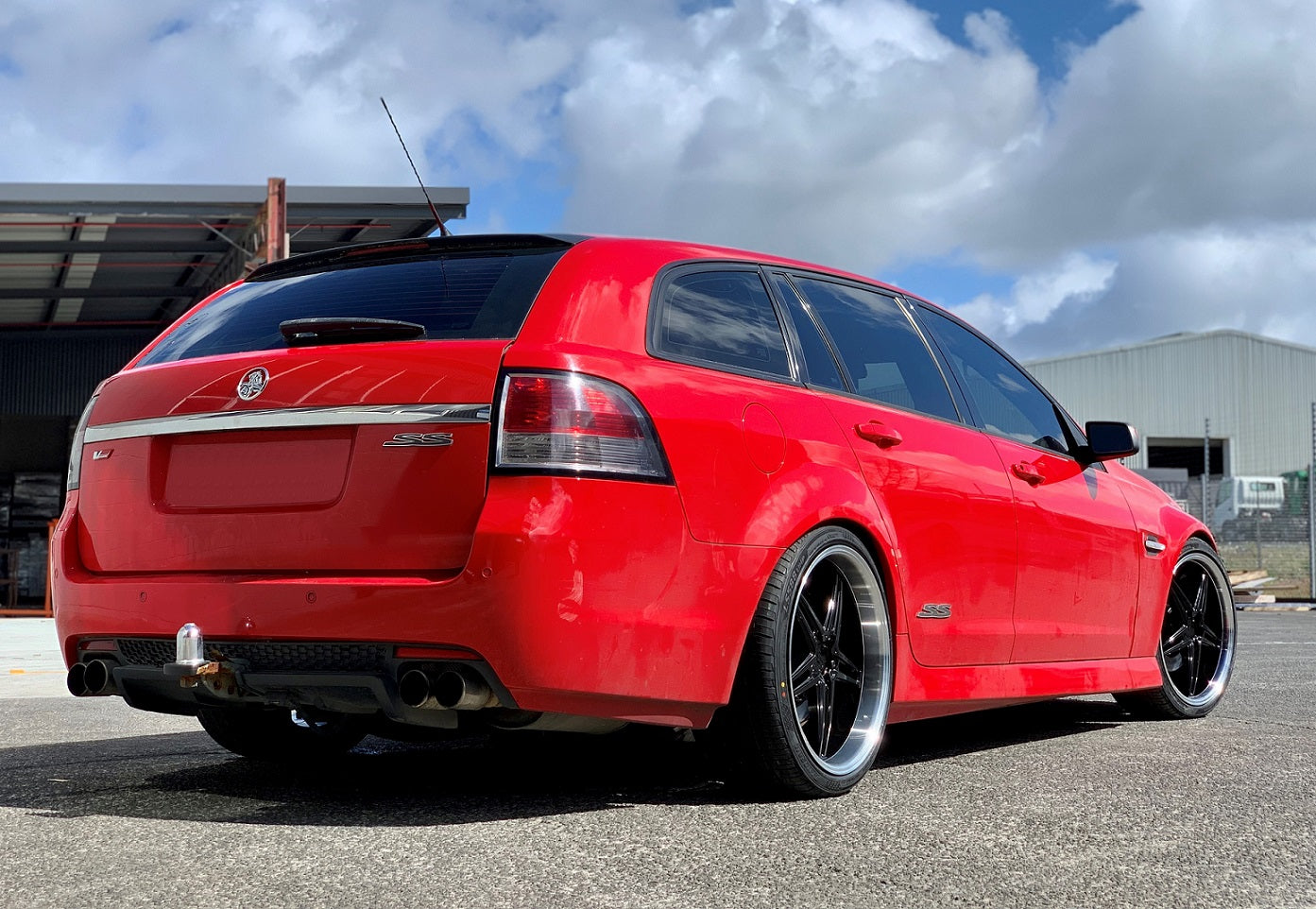 Holden Commodore VE on Covert CV5