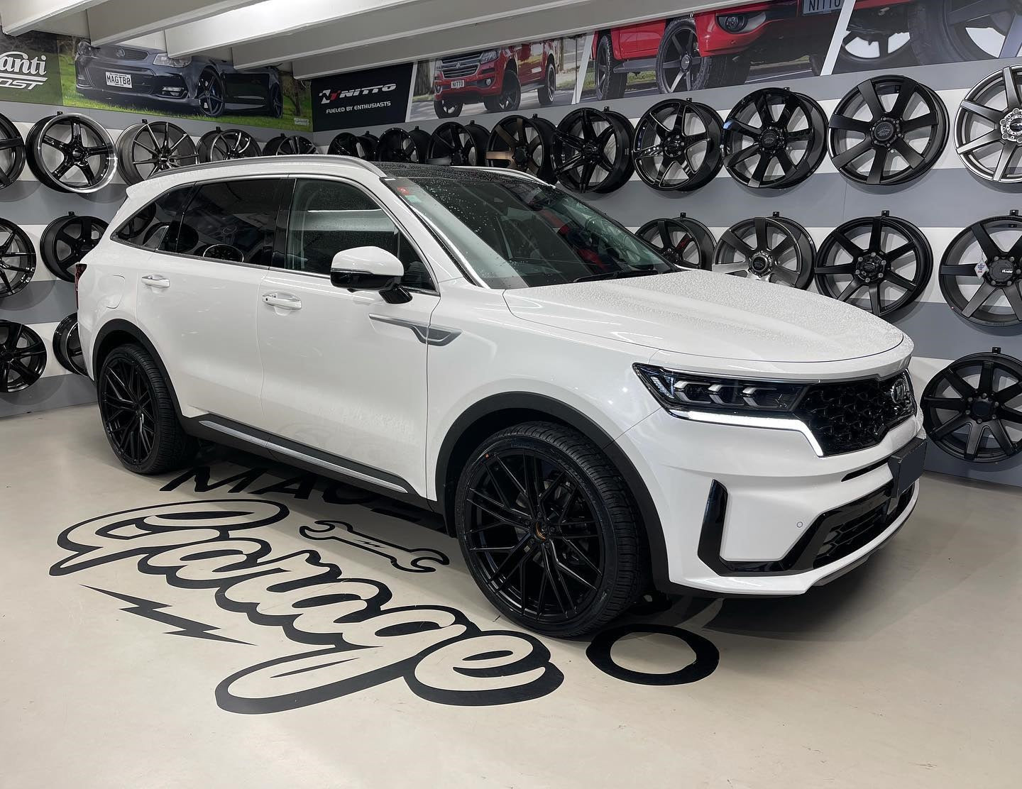 Kia Sorento on BGW Prost