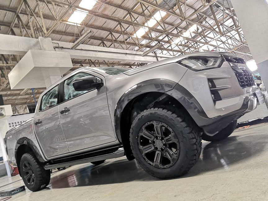 Isuzu D Max on Black Rhino Wanaka
