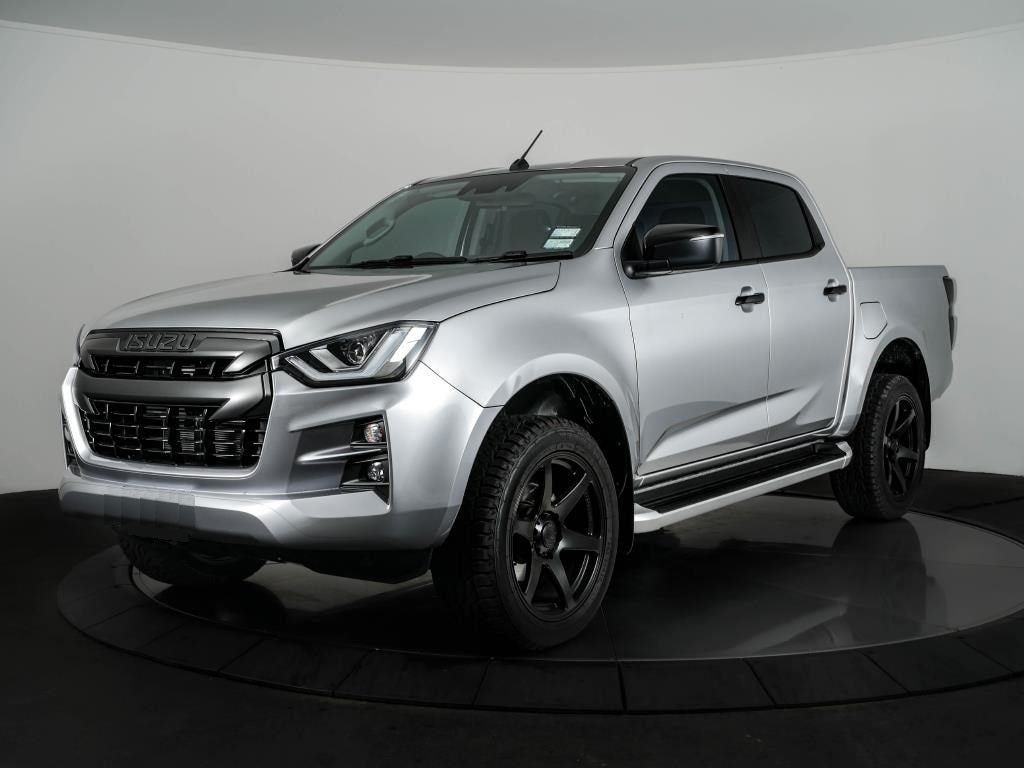Isuzu D Max on BGW Cartel