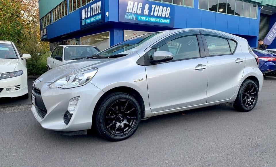 Toyota Aqua on BGW Ratchet
