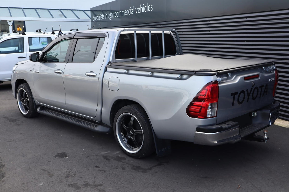 Toyota Hilux 2WD on 19 inch BGW Rampage