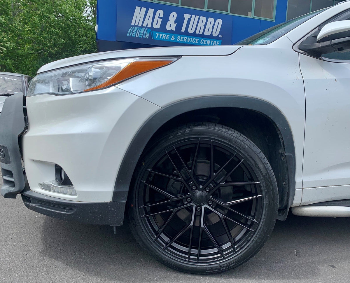 Toyota Highlander on BGW Prost