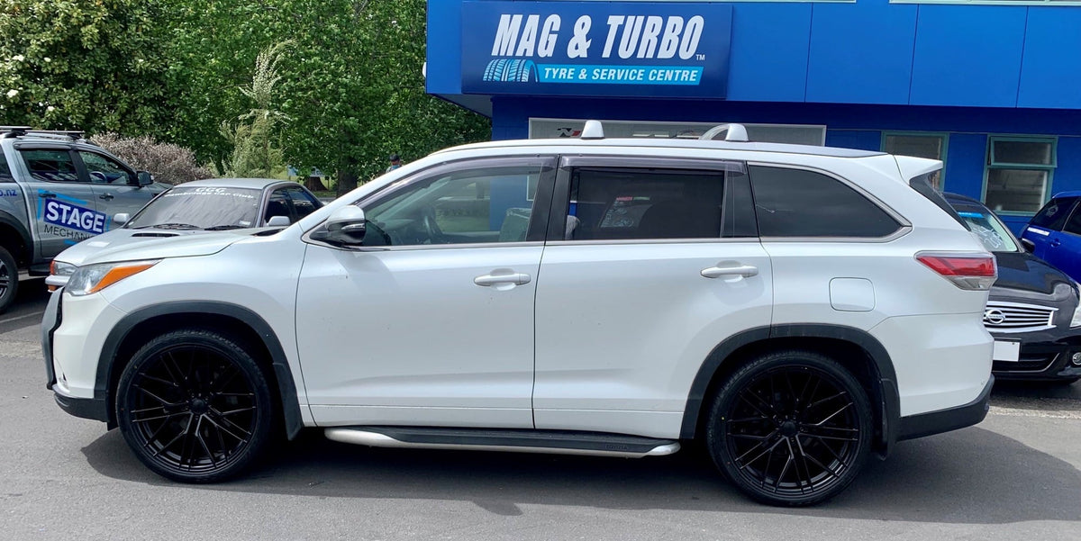 Toyota Highlander on BGW Prost