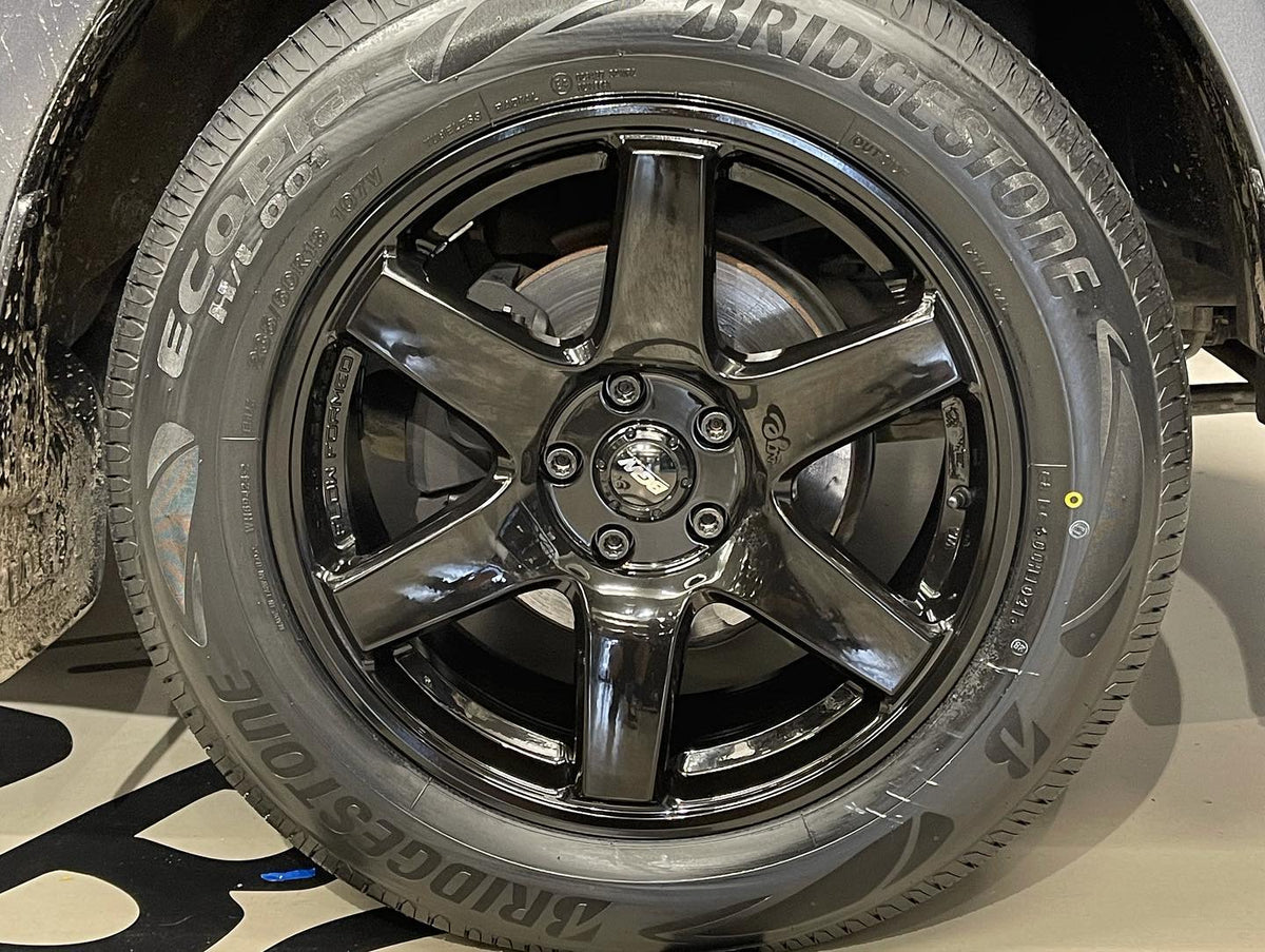 Toyota Hilux 2WD on 18 inch BGW Beast